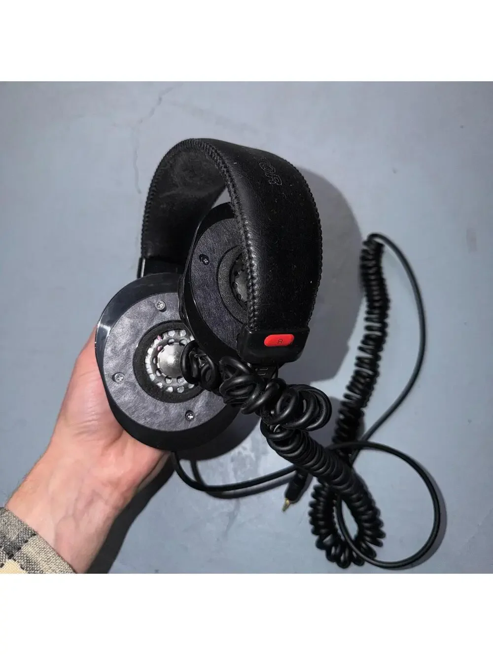SONY Professional MDR7506 Studio Monitor Dynamic Stereo Headphones Need New Pads